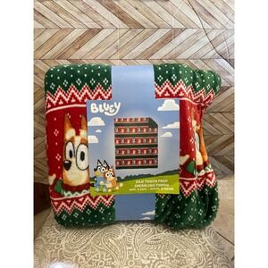 Bluey Christmas Holiday Faux Shearling Throw Blanket 50x60 Red Green